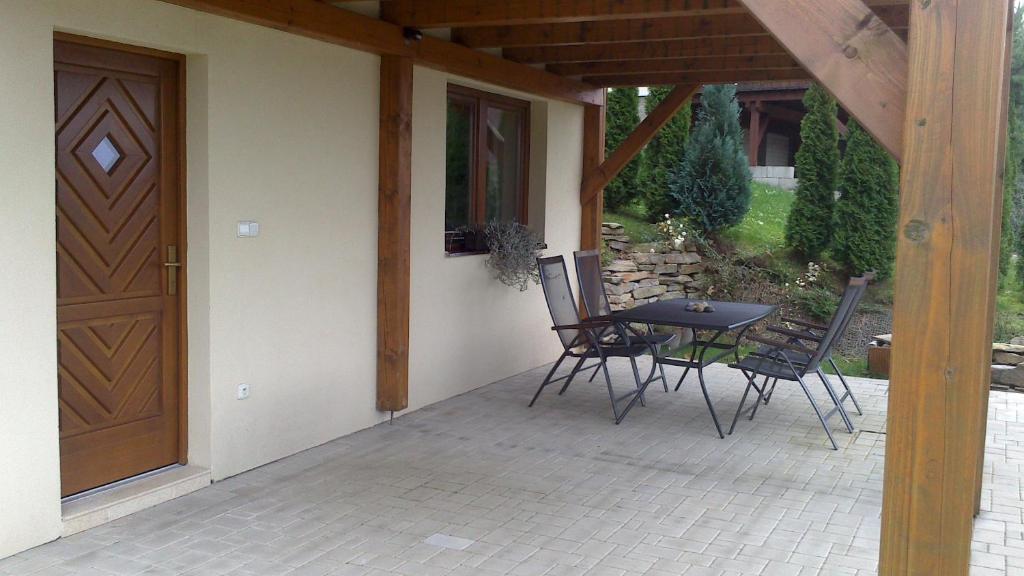 Patio nebo venkovní prostory v ubytování Chata - Apartmán Čistá v Krkonoších