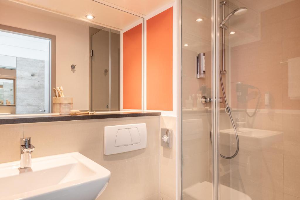 Koupelna v ubytování Garner Hotel Wiesbaden City