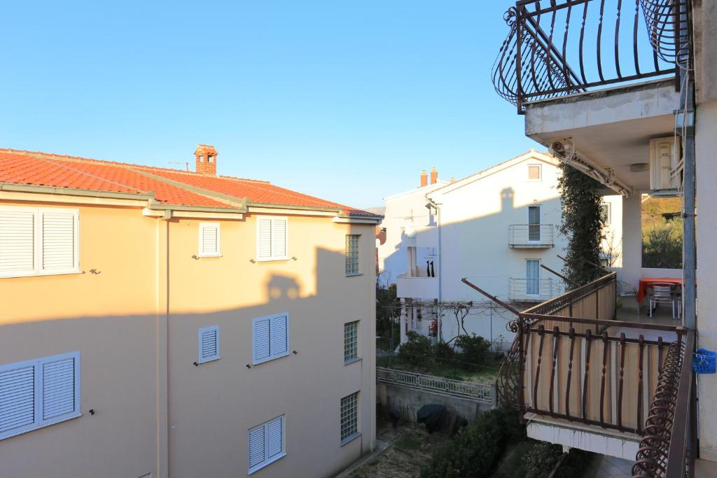 Budova, v ktorej sa apartmán nachádza