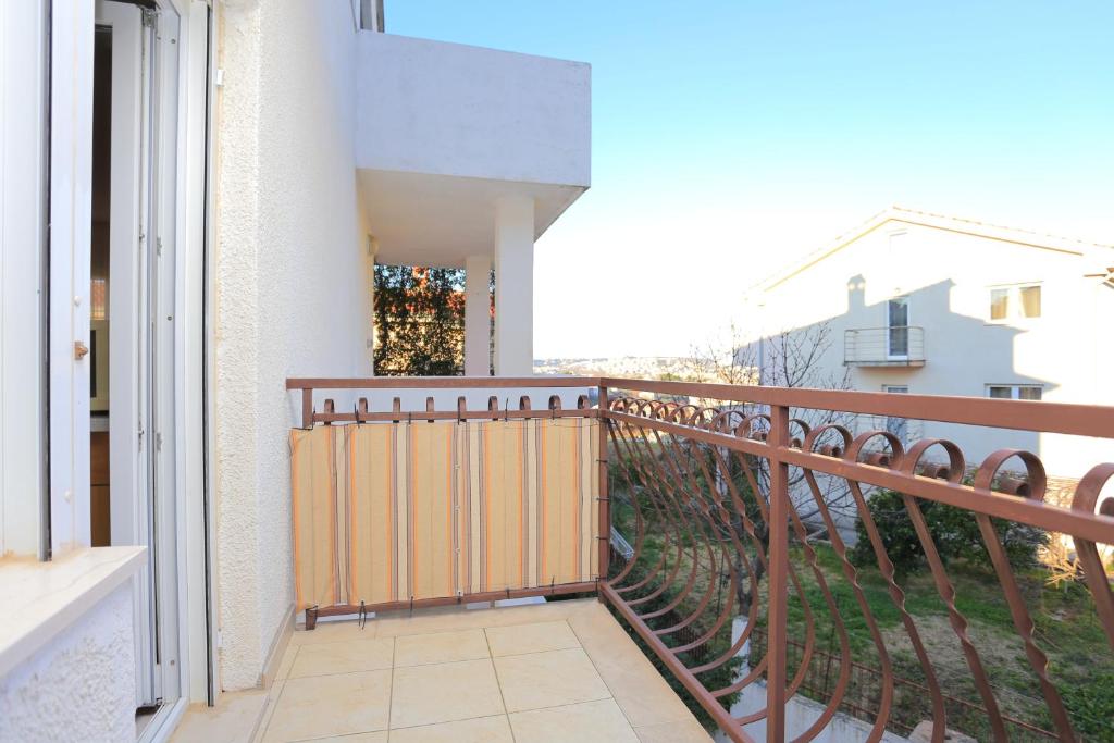 Balkón alebo terasa v ubytovaní Apartments with a parking space Podstrana, Split - 10249
