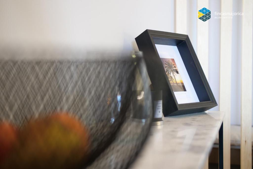 TV a/nebo společenská místnost v ubytování Apartamento Beach Cala Pi