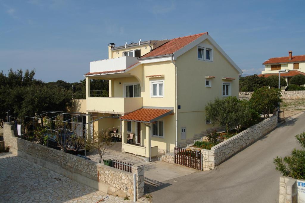 Fotografie z fotogalerie ubytování Apartments by the sea Mandre, Pag - 12969 v destinaci Kolan