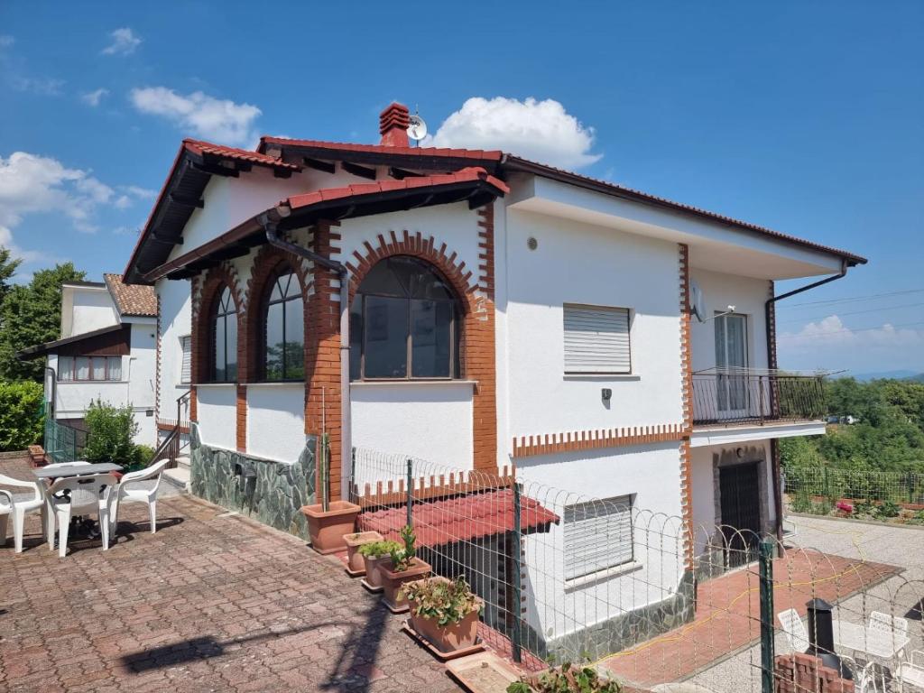 Villa mit Veranda in Ponzone für 6 Personen - Two-Bedroom Apartment