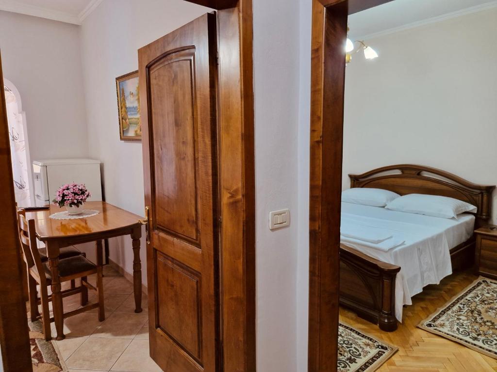 Tirana City Center Apartment - Imazhi 9