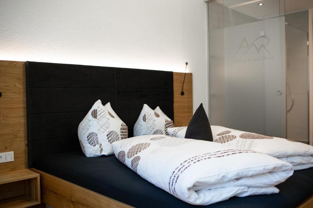 Posteľ alebo postele v izbe v ubytovaní Arlberg Mountain Resort