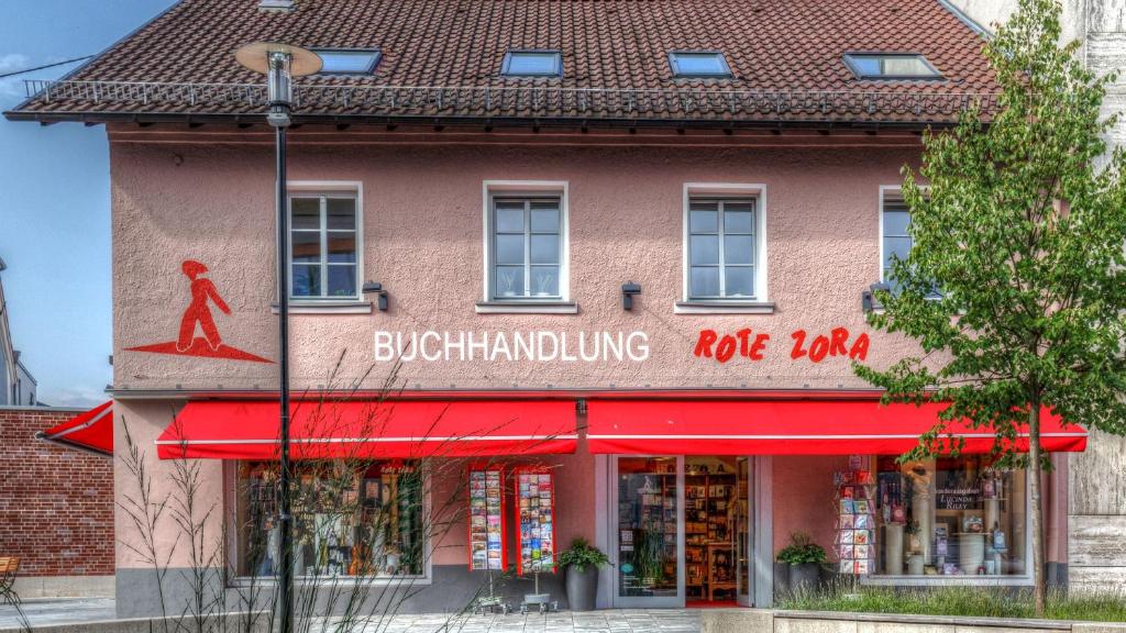 Ferienwohnungen in Losheim am See - Two-Bedroom Apartment
