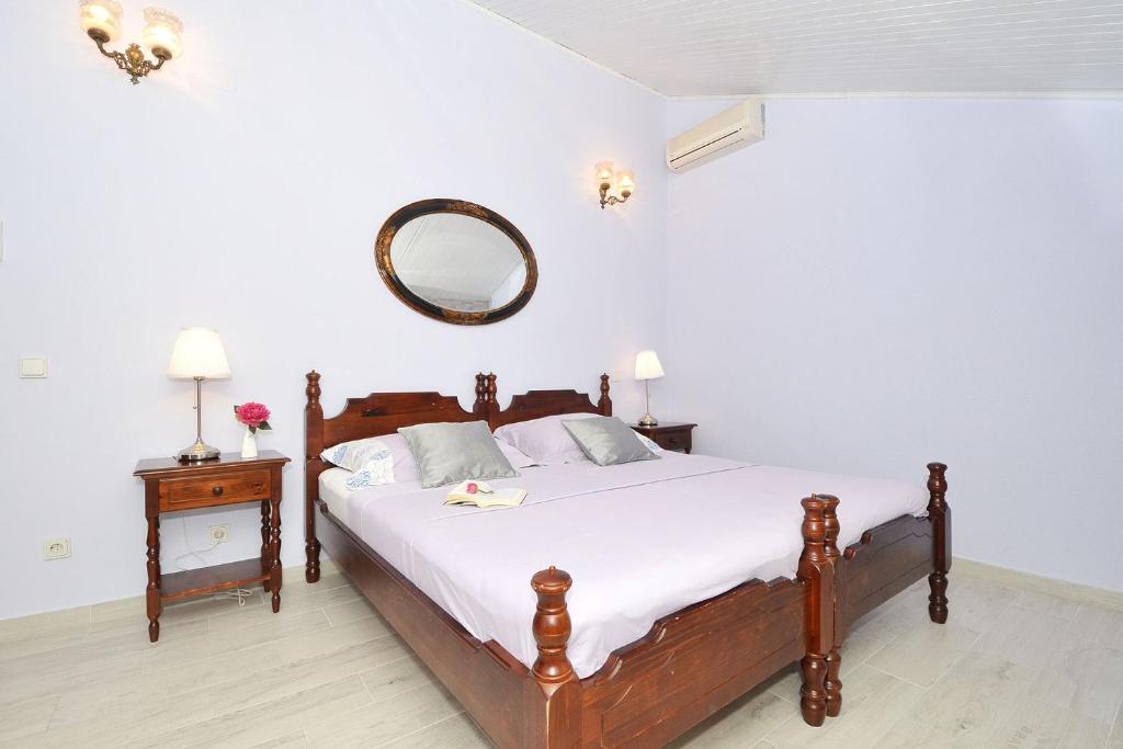 Fotografia z galérie ubytovania Apartments for families with children Seget Vranjica, Trogir - 2976 v Donji Seget