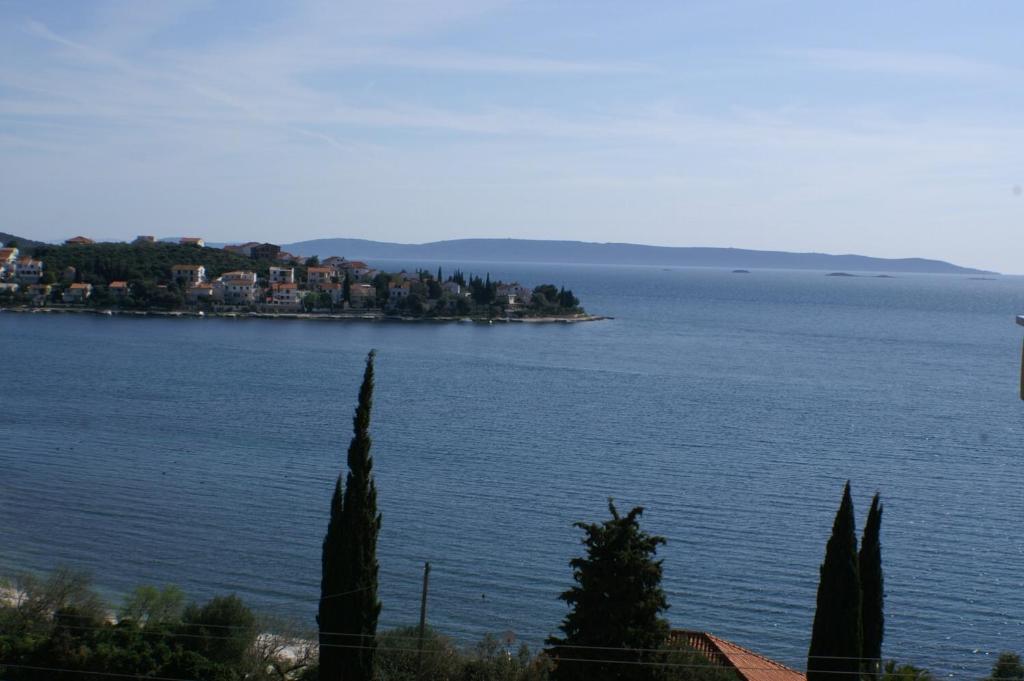 Fotografia z galérie ubytovania Apartments for families with children Seget Vranjica, Trogir - 2976 v Donji Seget