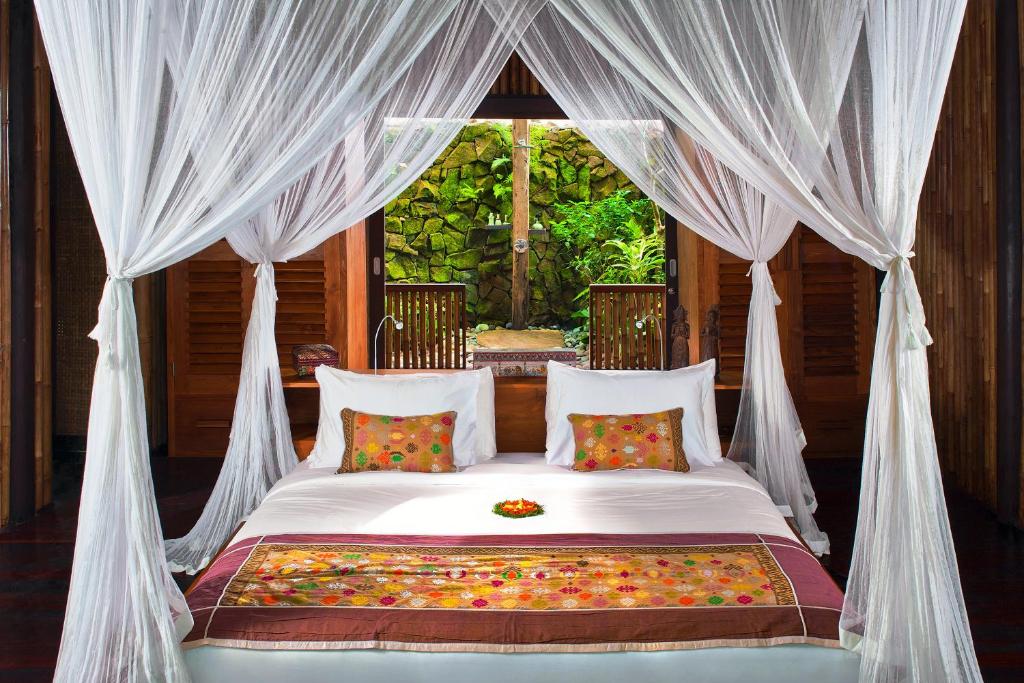 Postel nebo postele na pokoji v ubytování Fivelements Retreat Bali