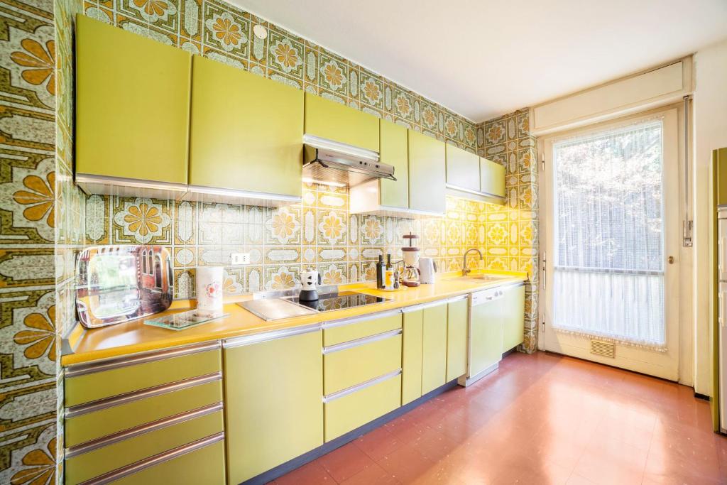 Kuchyňa alebo kuchynka v ubytovaní Villa Coris Ferienwohnung Palma