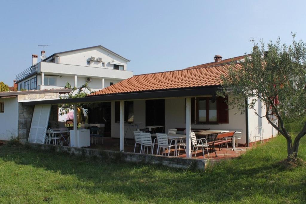 Fotografie z fotogalerie ubytování Apartments and rooms with a swimming pool Babici, Umag - 3046 v destinaci Umag