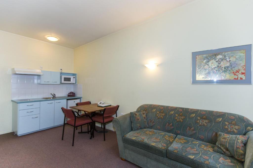 Fernhill Motor Lodge - Resim 38