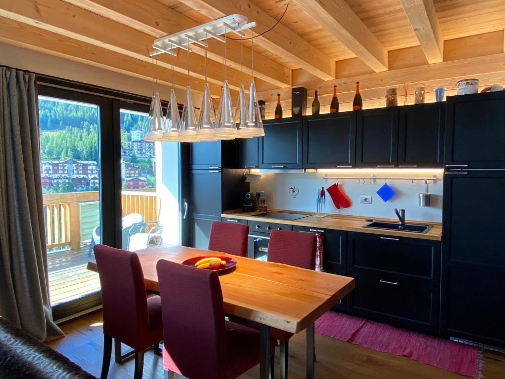 Kuchyň nebo kuchyňský kout v ubytování Chalet Ronchi - Foppolo Ski