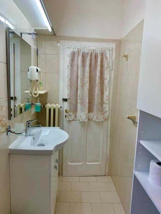 Koupelna v ubytování B&B Nonno Loreto