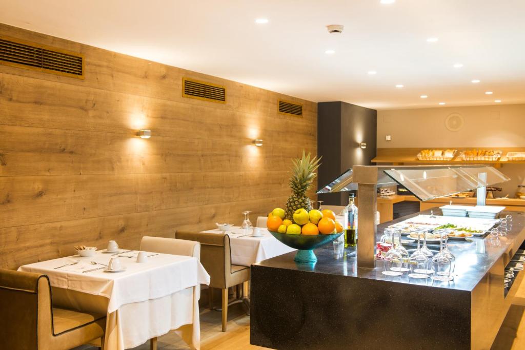 Guitart Grand Passage - Resim 27