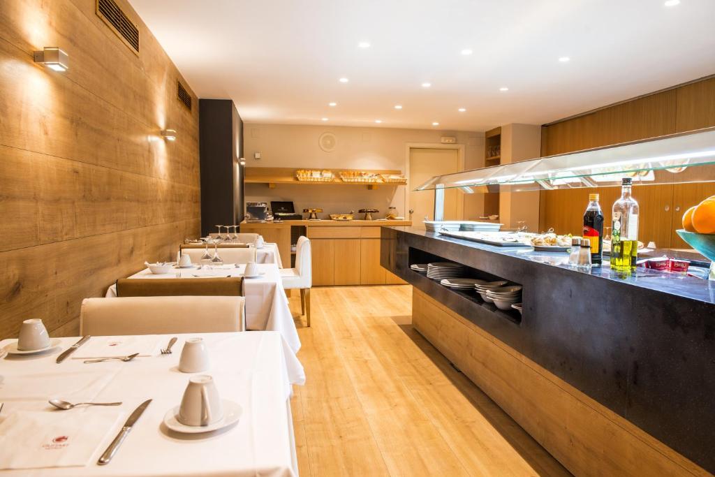 Guitart Grand Passage - Resim 26