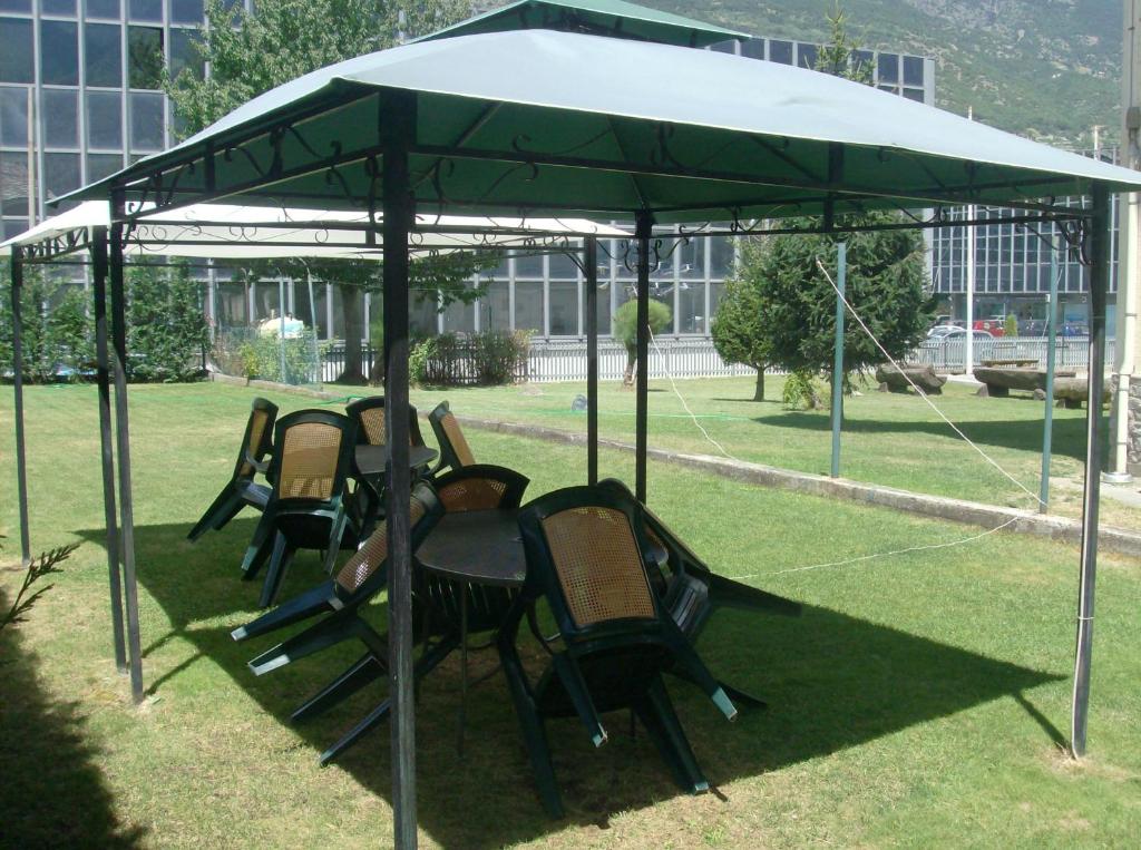 Vonkajšia záhrada v ubytovaní Hotel Mochettaz