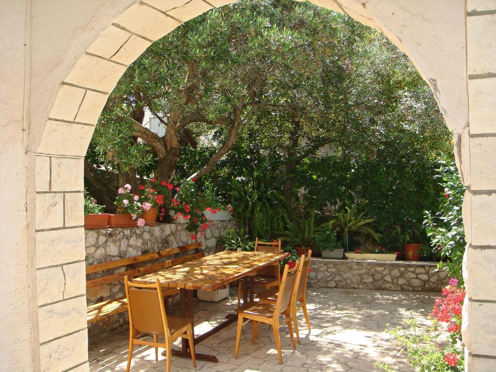 Fotografia z galérie ubytovania Seaside holiday house Mavarstica, Ciovo - 2788 v Trogiri