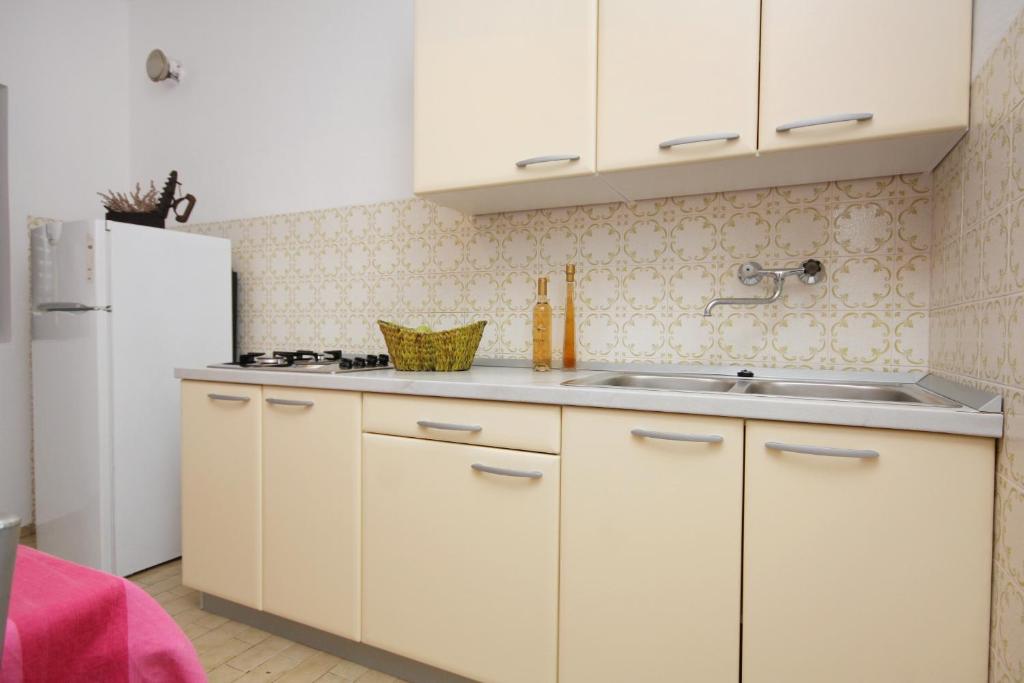Fotografia z galérie ubytovania Apartments by the sea Jagodna, Hvar - 3249 v destinácii Jelsa