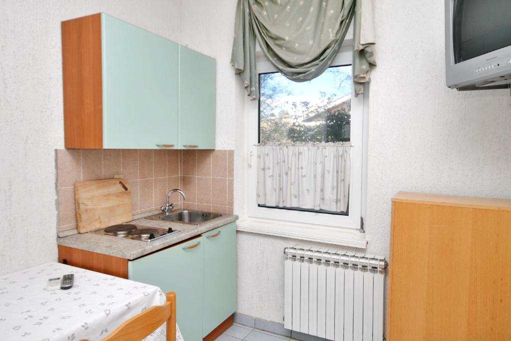 Zdjęcie z galerii obiektu Apartments by the sea Rtina - Miletici, Zadar - 3257 w Ražancu