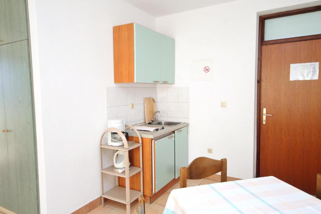 Zdjęcie z galerii obiektu Apartments by the sea Rtina - Miletici, Zadar - 3257 w Ražancu