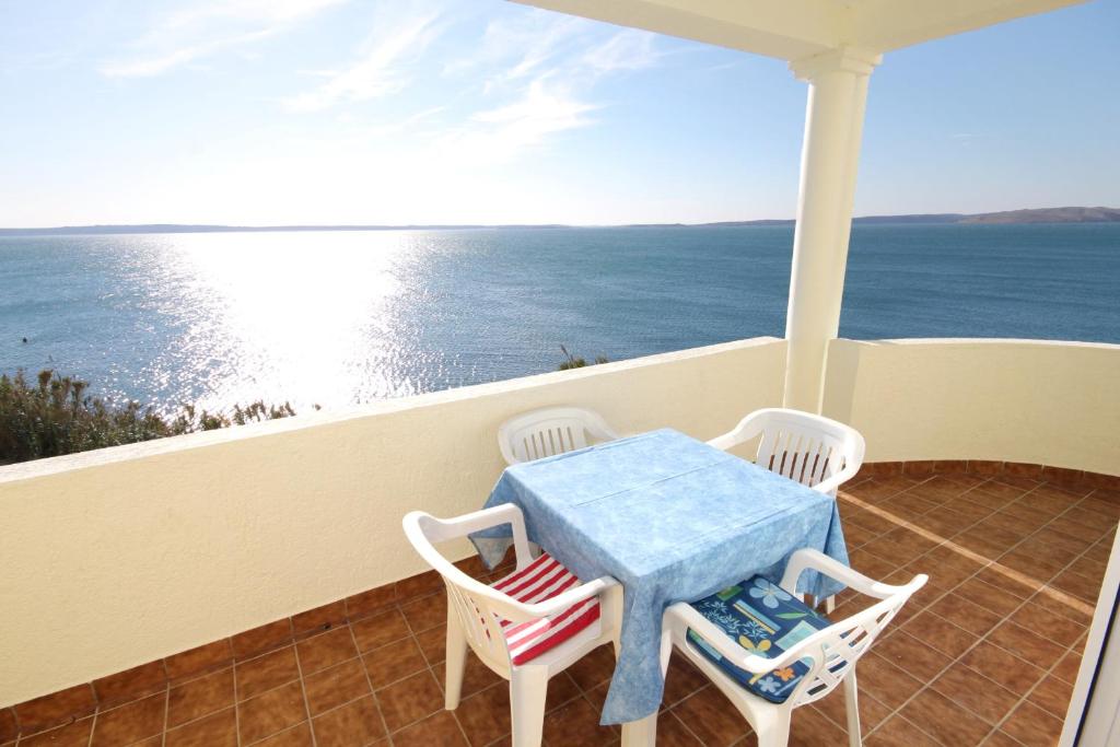 Zdjęcie z galerii obiektu Apartments by the sea Rtina - Miletici, Zadar - 3257 w Ražancu
