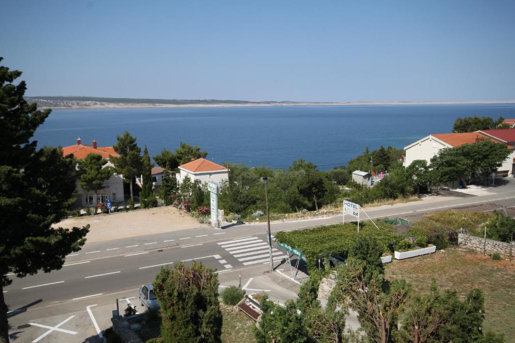 Zdjęcie z galerii obiektu Rooms by the sea Starigrad, Paklenica - 3335 w mieście Starigrad-Paklenica