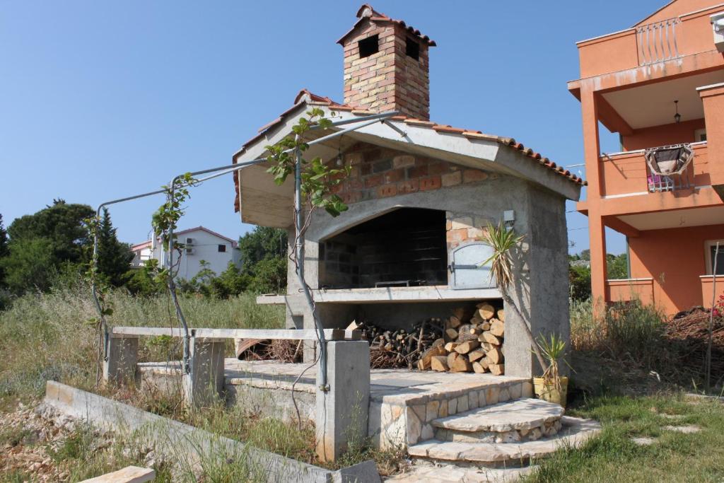 Budova, kde se apartmán nachází