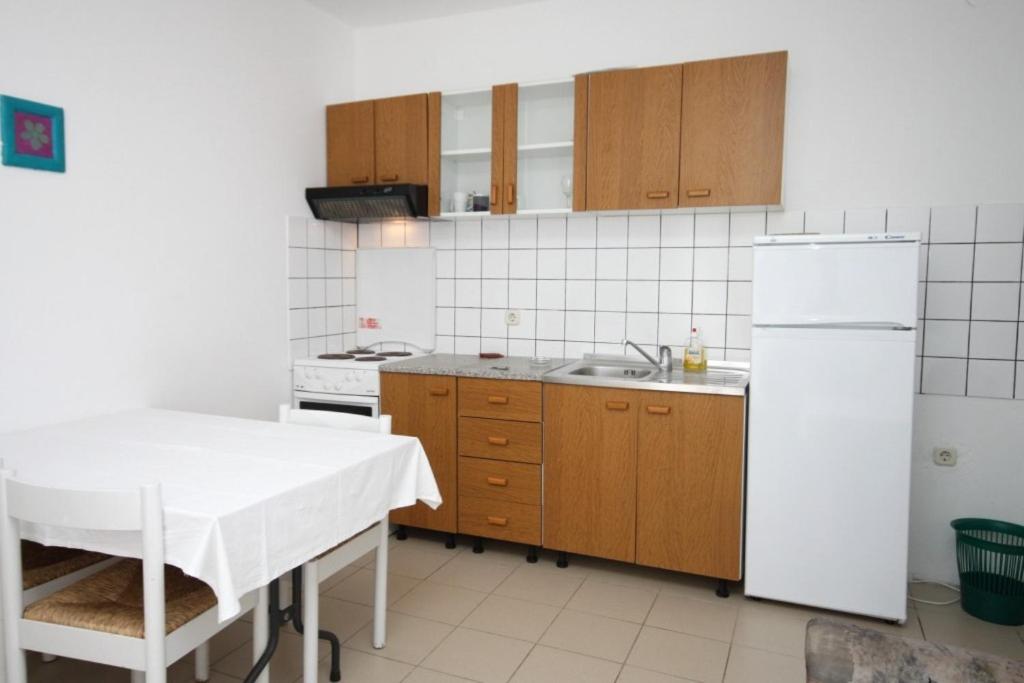Fotografie z fotogalerie ubytování Apartments by the sea Petrcane, Zadar - 3288 v destinaci Petrcane