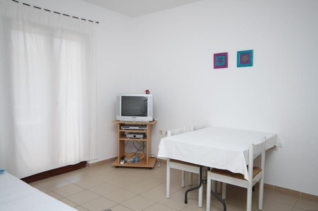 Fotografie z fotogalerie ubytování Apartments by the sea Petrcane, Zadar - 3288 v destinaci Petrcane