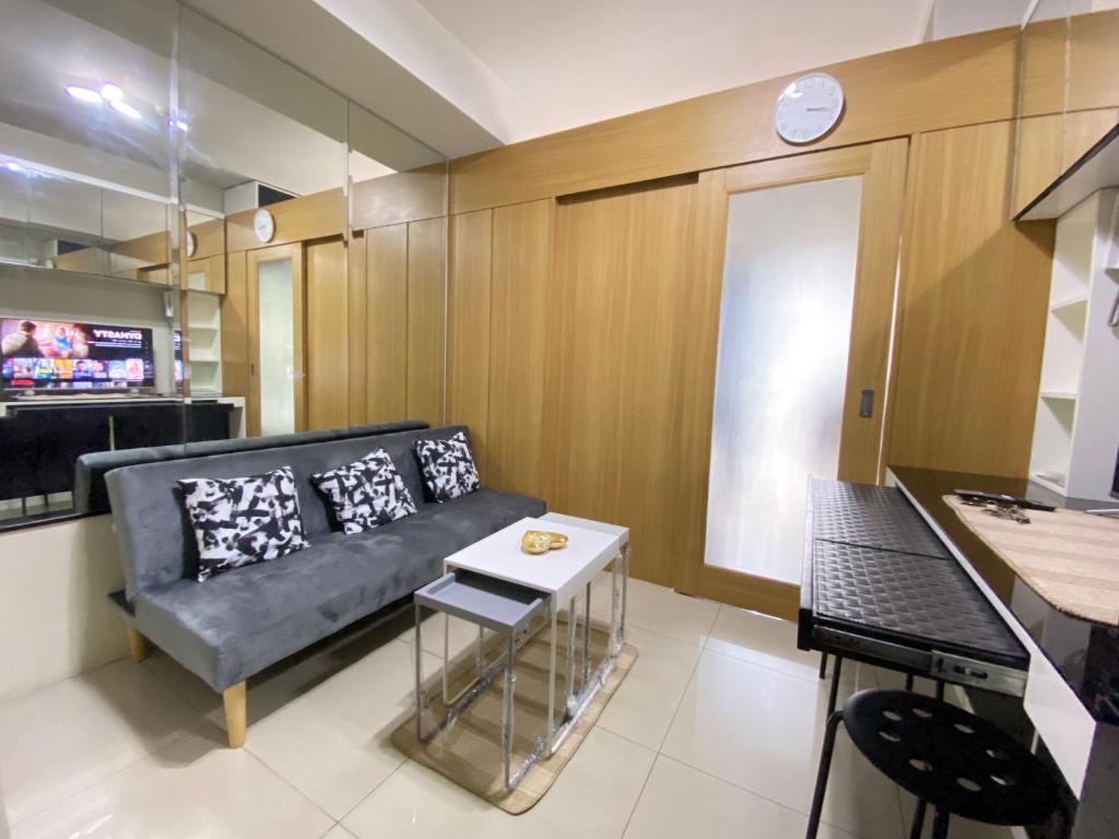 Shell Residences – MOA