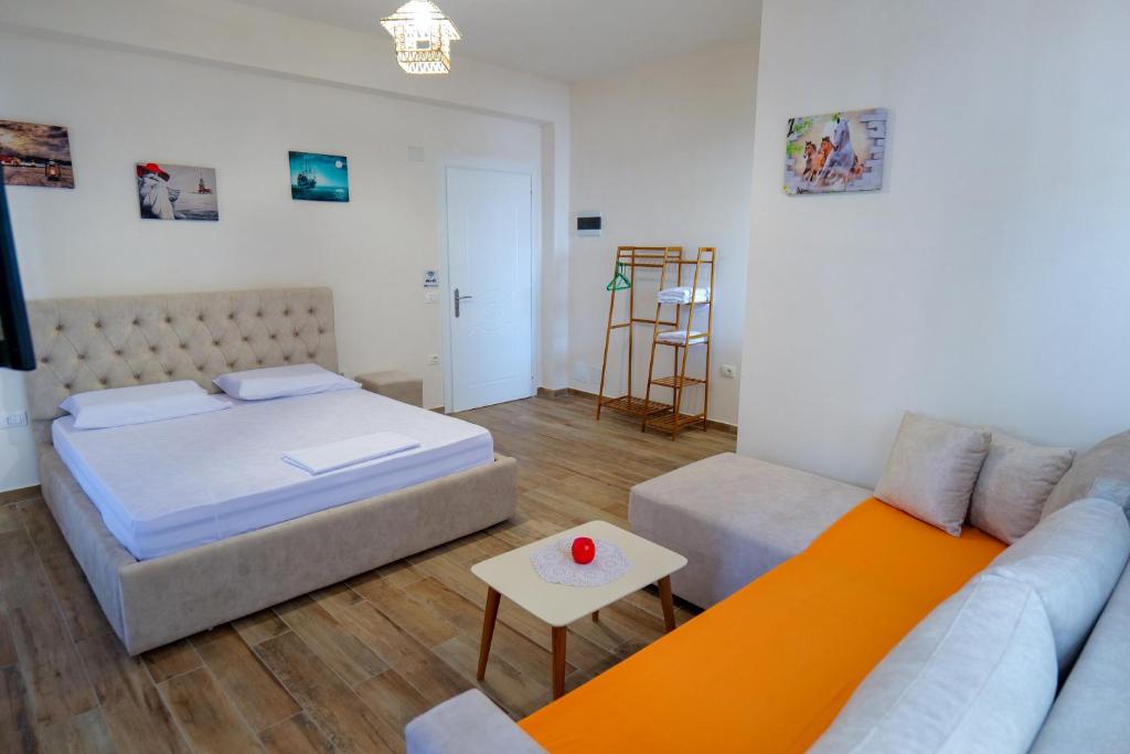 Joyous Apartments - Image 7