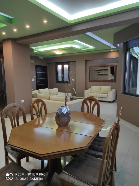 Posezení v ubytování Christos House Souda