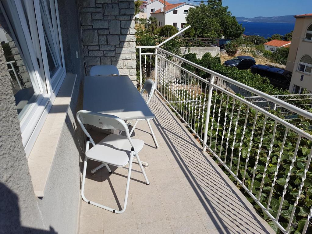 Balkón alebo terasa v ubytovaní Apartmani LuMa Apartman Marija