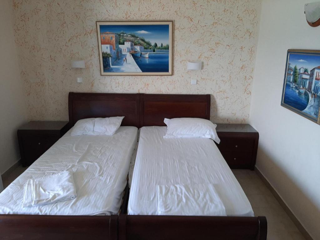 Posteľ alebo postele v izbe v ubytovaní Majestic apartment in Mpenitses with shared pool
