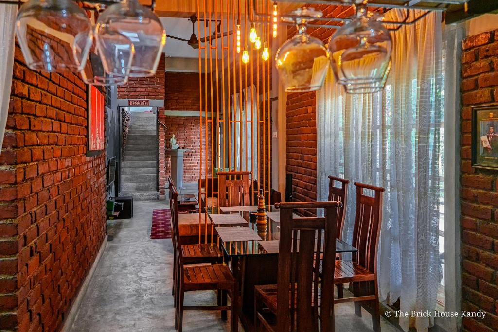 Posezení v ubytování The Brick House Kandy