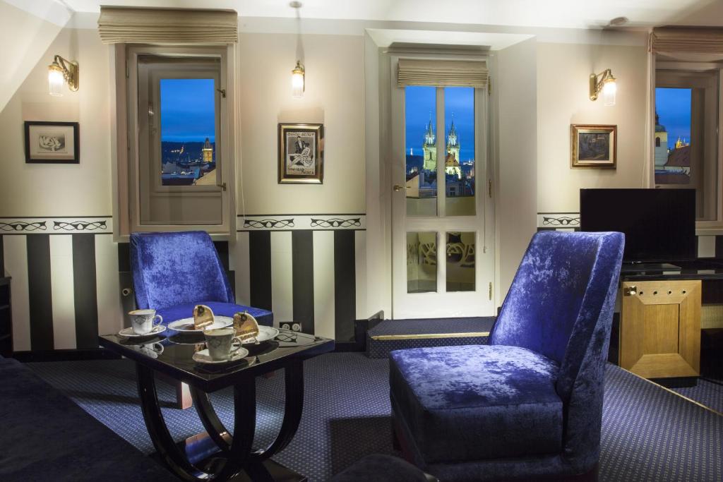 Posezení v ubytování Hotel Paris Prague
