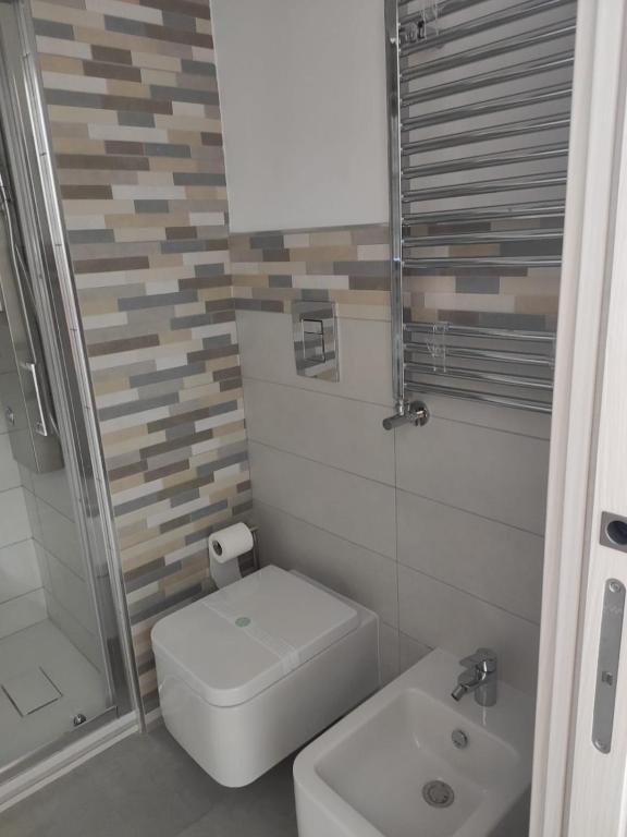 A bathroom at Mamuccia Rooms