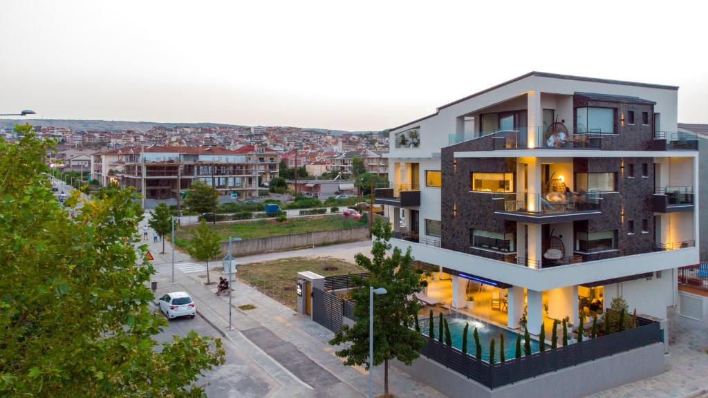 Budova, kde se aparthotel nachází