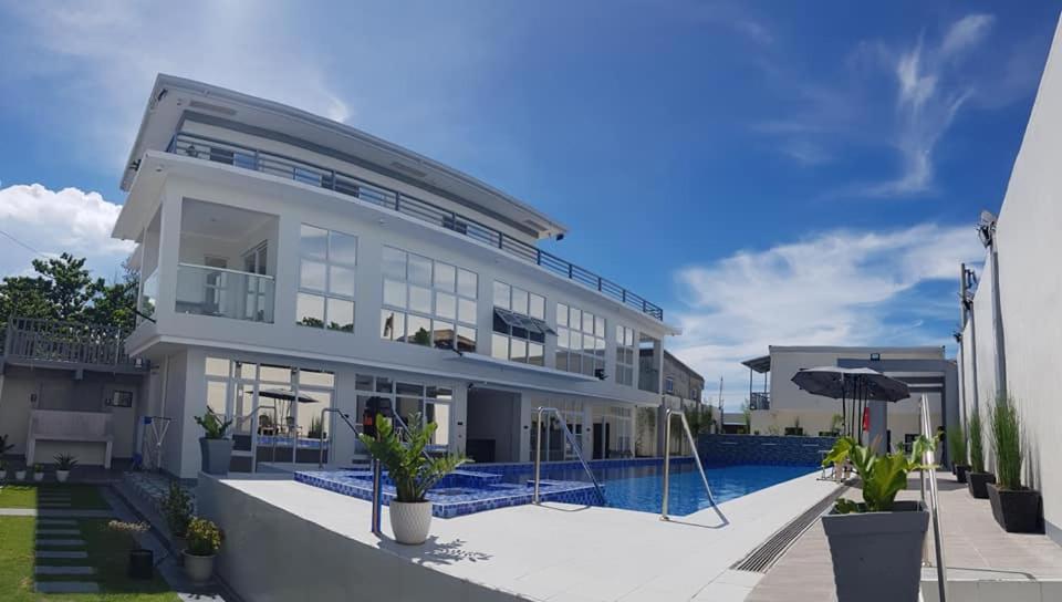 TRIPTYCH BAYWALK BEACH RESORT, Lingayen (updated prices 2024)
