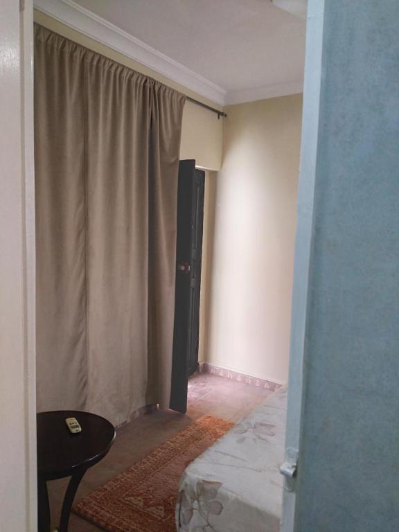Postel nebo postele na pokoji v ubytování Riad 9 Derb El Bousnne