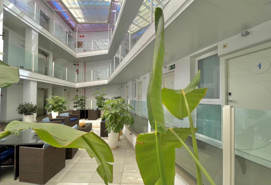 La Boutique Puerta Osario - Resim 27