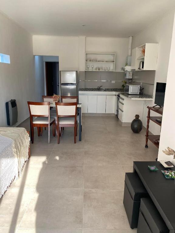 Departamentos Fleming, luminosos p hasta 4 personas - Appartamento Con Una Camera Da Letto