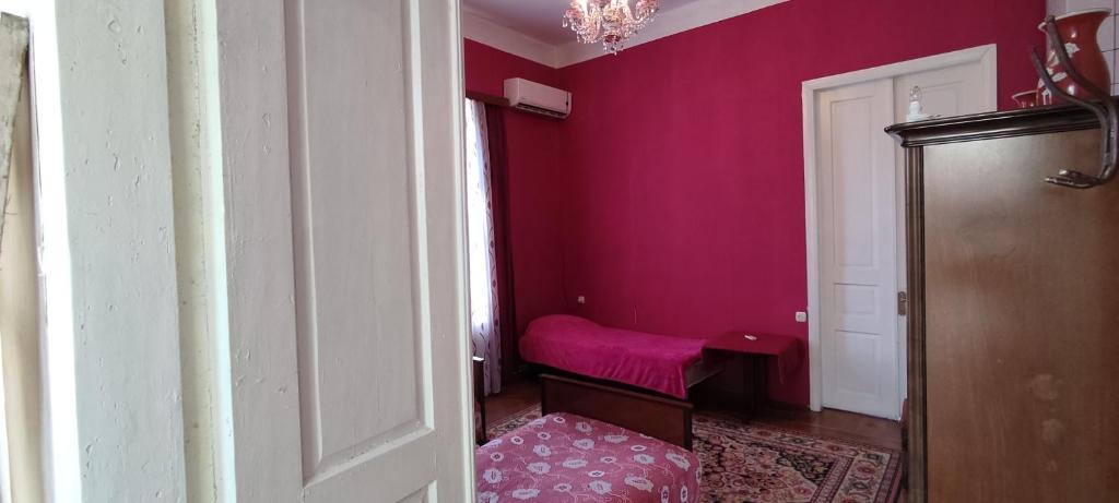 Fotografie z fotogalerie ubytování Guest House Tall Rooms v destinaci Zugdidi