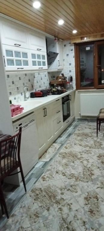 boş - Housity