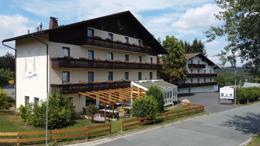 Budova, kde se hotel nachází