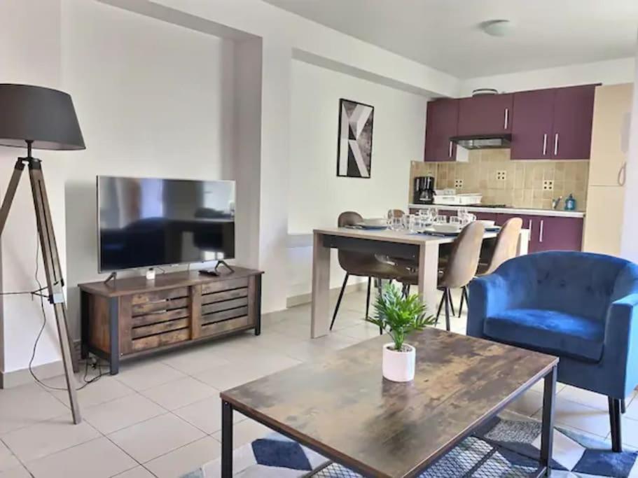 CHATENAY 2 - Appartement D'une Chambre