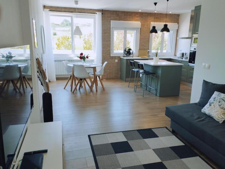 Precioso apartamento en Pamplona junto al centro - Apartment Mit 2 Schlafzimmern