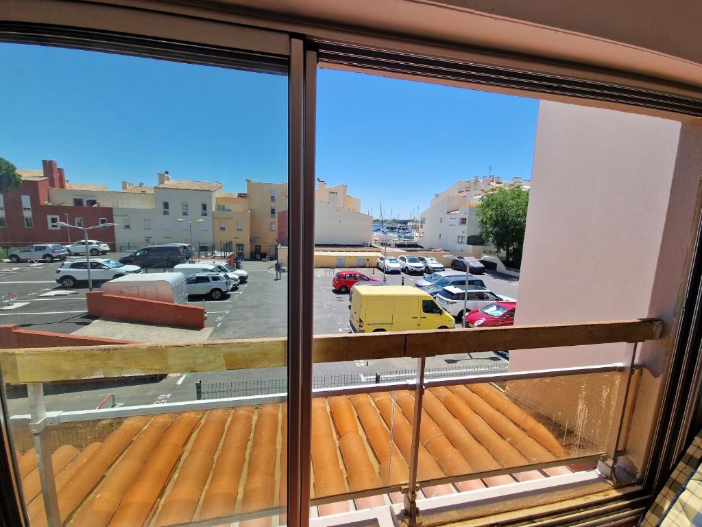 Grand Loft Moderne en plein centre, Vue port et parking