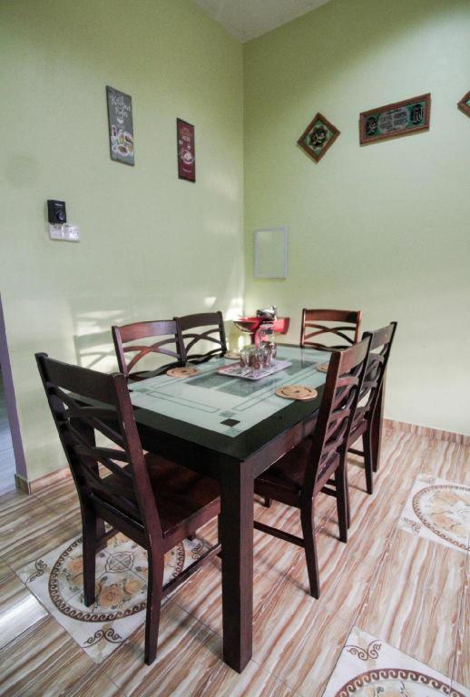 Peace holiday homestay - Chambre Double De Luxe (2 Adultes + 1 Enfant)